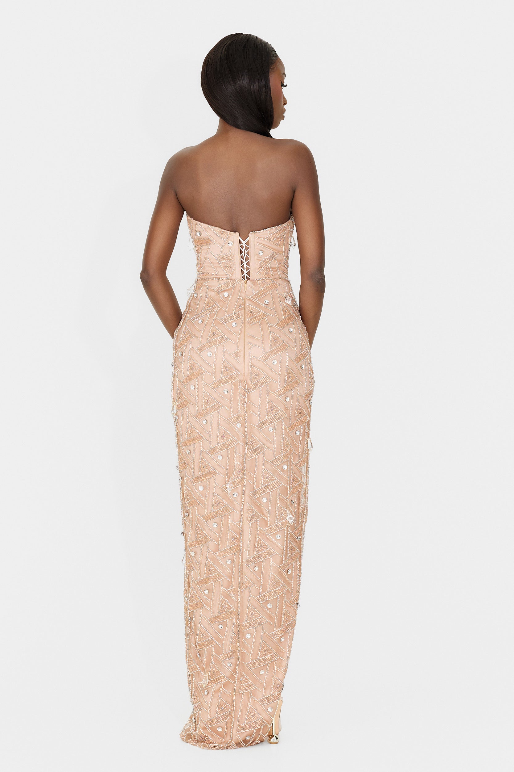 Rochie Influence Wasari bej DE INCHIRIAT