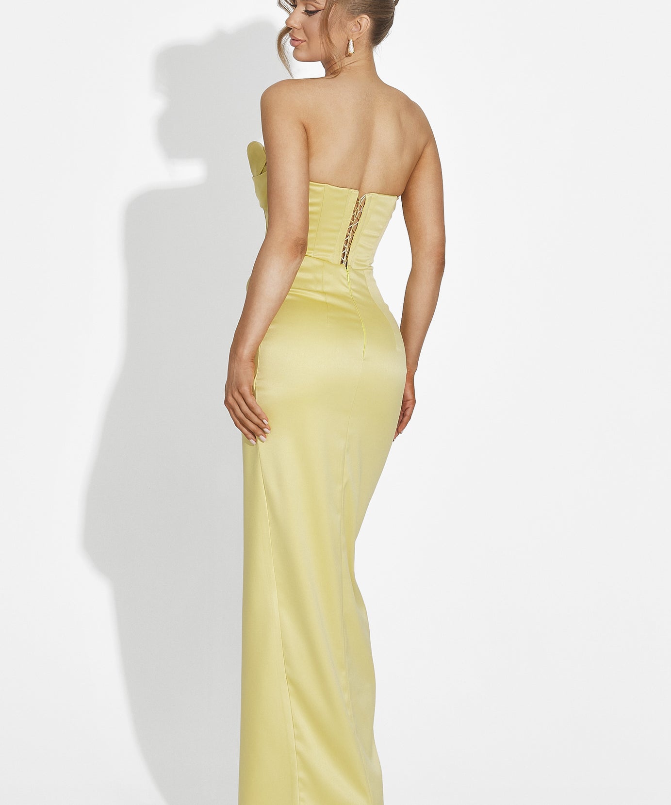 Rochie Natalya galbena Wasari DE INCHIRIAT